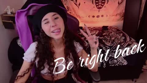 Davina online show from December 18, 5:19 pm