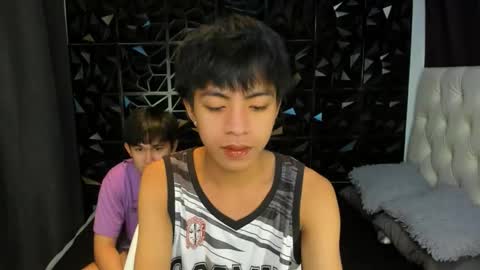 Snapshot of davincihugecock chatting on March 25, 5:30 pm daniel online show from March 25, 5:30 pm