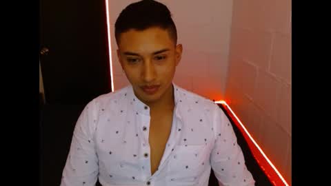 Snapshot of davixx258 chatting on February 1, 3:18 pm DS online show from February 1, 3:18 pm