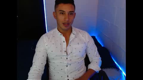 Snapshot of davixx258 chatting on February 20, 9:53 pm DS online show from February 20, 9:53 pm