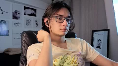 Snapshot of davoxer chatting on January 15, 3:00 am davoxer online show from January 15, 3:00 am