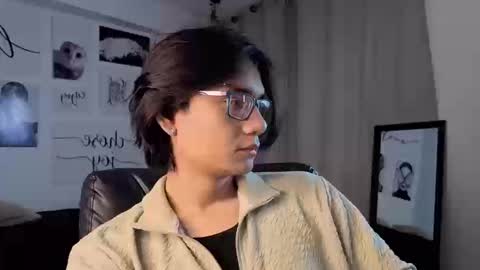 Snapshot of davoxer chatting on January 16, 3:43 am davoxer online show from January 16, 3:43 am