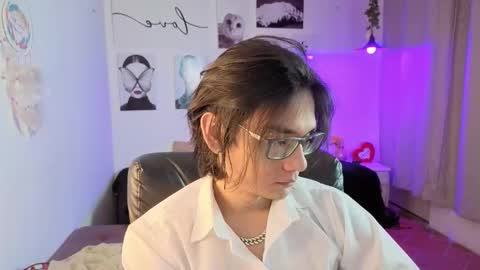 Snapshot of davoxer chatting on February 5, 3:33 am davoxer online show from February 5, 3:33 am