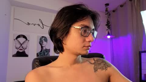 Snapshot of davoxer chatting on February 6, 5:01 am davoxer online show from February 6, 5:01 am