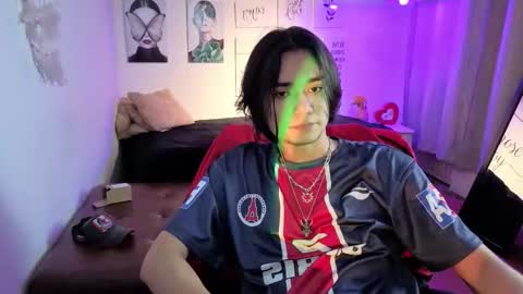 Snapshot of davoxer chatting on February 8, 3:32 am davoxer online show from February 8, 3:32 am