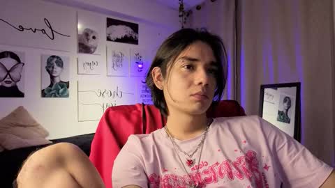 Snapshot of davoxer chatting on February 11, 3:00 am davoxer online show from February 11, 3:00 am