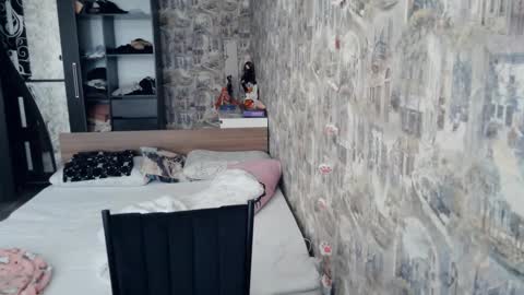 Snapshot of dawndollins chatting on February 25, 8:02 am Alice online show from February 25, 8:02 am