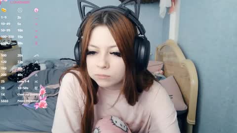 Snapshot of dawndollins chatting on March 27, 7:14 am Alice online show from March 27, 7:14 am