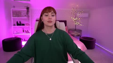 DawnGwin      Sasha online show from May 4, 12:23 pm