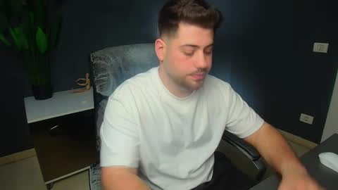 DaxGreer online show from April 3, 4:10 am