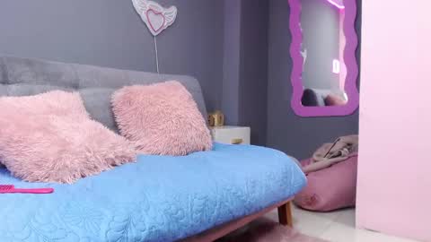 day_demoni online show from May 19, 2:56 pm