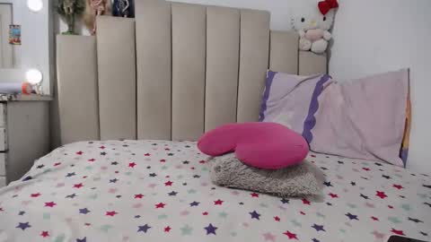 Snapshot of dayanats15 chatting on February 27, 3:34 pm instagram catherin dayana reina online show from February 27, 3:34 pm