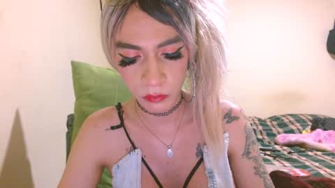 dayanna_01_ online show from December 27, 6:10 pm