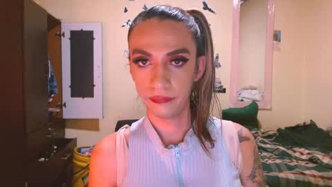 dayanna_01_ online show from May 16, 8:07 pm