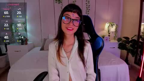 Snapshot of dayanne1 chatting on January 8, 8:38 am dayanne1 online show from January 8, 8:38 am