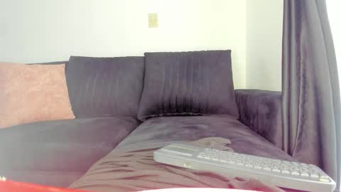 DAYRA ANGELS online show from January 5, 8:01 pm