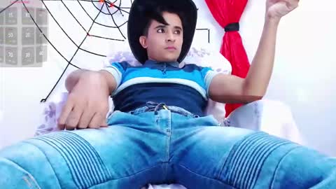 dayro_dduran online show from October 25, 6:46 pm