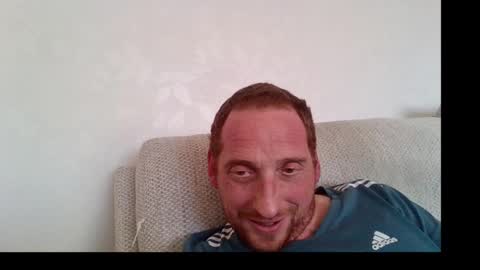 Snapshot of dazza2574 chatting on October 25, 2:56 pm dazza2574 online show from October 25, 2:56 pm