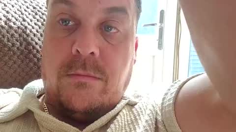 Daz online show from May 30, 8:44 am