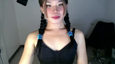 dazzzlingcarol online show from June 27, 12:22 pm