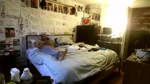 dbeamon92 online show from February 18, 1:40 pm