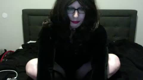 Snapshot of dbikes182 chatting on November 6, 6:25 am dbikes182 online show from November 6, 6:25 am