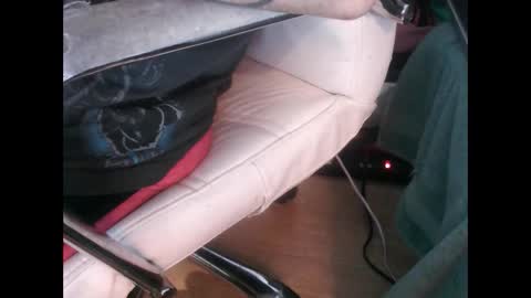 dbtrbl8311 online show from March 9, 2:26 am