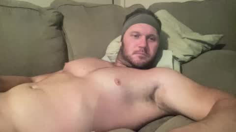 Snapshot of dbuzzard1221 chatting on January 2, 5:35 am clgBaseBall online show from January 2, 5:35 am