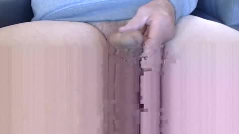 Snapshot of dc4223 chatting on February 19, 10:06 pm dc4223 online show from February 19, 10:06 pm