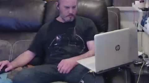 Snapshot of ddboobman chatting on April 4, 7:55 pm want girl to play with me online show from April 4, 7:55 pm