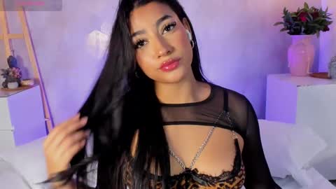 dea_athenea online show from September 29, 8:02 pm