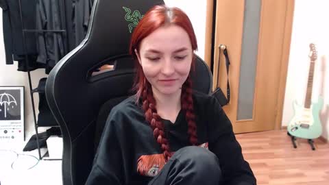 freak online show from December 14, 12:11 am