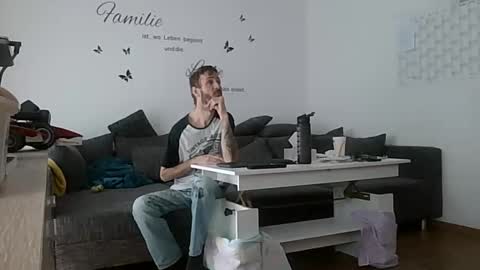 robert online show from March 29, 12:16 pm