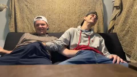 deafguyproud69 online show from April 7, 11:59 pm