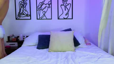 Andres online show from April 5, 9:12 pm