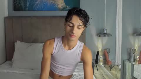 Snapshot of dean_scott chatting on February 19, 11:28 am dean_scott online show from February 19, 11:28 am