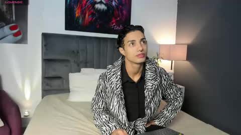 Snapshot of dean_scott chatting on February 27, 11:31 am dean_scott online show from February 27, 11:31 am