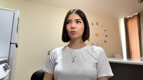 Snapshot of deandemarino chatting on April 11, 8:07 am Marino online show from April 11, 8:07 am