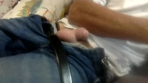 Snapshot of deanofflove221000 chatting on February 20, 6:26 am deanofflove221000 online show from February 20, 6:26 am