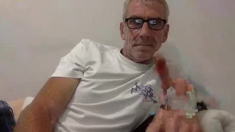 Snapshot of deanofflove221000 chatting on February 22, 4:46 am deanofflove221000 online show from February 22, 4:46 am