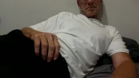 Snapshot of deanofflove221000 chatting on March 6, 6:59 pm deanofflove221000 online show from March 6, 6:59 pm