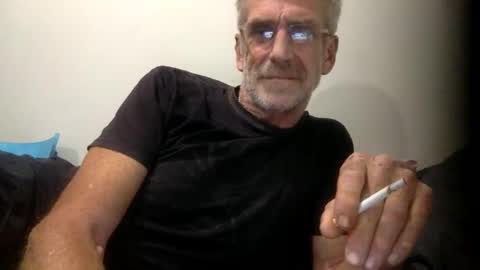 Snapshot of deanofflove221000 chatting on March 15, 1:39 pm deanofflove221000 online show from March 15, 1:39 pm