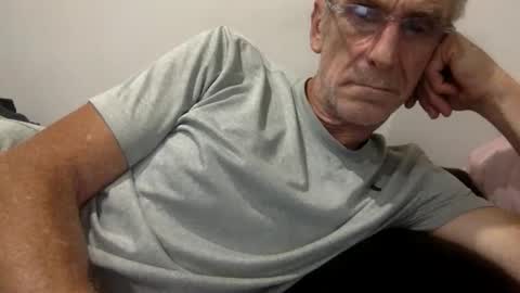 Snapshot of deanofflove221000 chatting on March 19, 8:46 pm deanofflove221000 online show from March 19, 8:46 pm