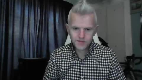 deanthejellybean online show from May 7, 7:58 am
