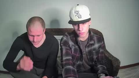 Snapshot of deanthickdick chatting on August 8, 10:12 pm deanthickdick online show from August 8, 10:12 pm