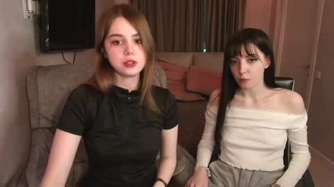 Snapshot of dear_helga chatting on February 14, 4:20 pm dear_helga online show from February 14, 4:20 pm