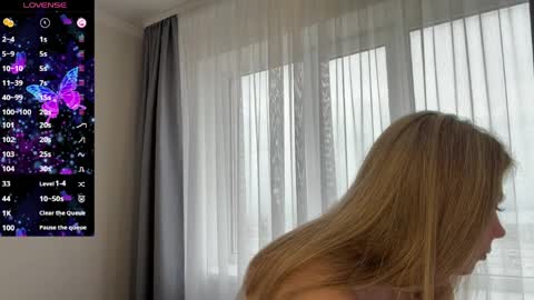 Snapshot of dear_neighbor chatting on April 1, 12:50 pm dear_neighbor online show from April 1, 12:50 pm