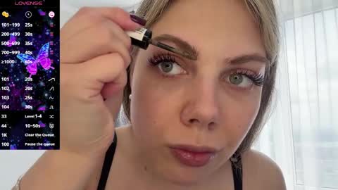 Snapshot of dear_neighbor chatting on April 8, 12:05 pm dear_neighbor online show from April 8, 12:05 pm