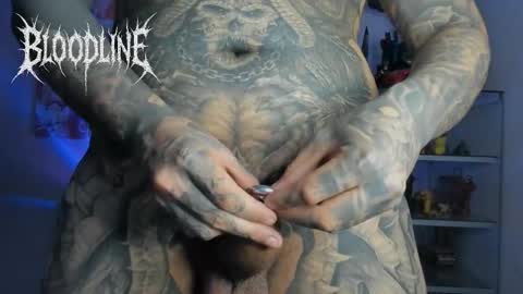    online show from November 27, 3:14 pm