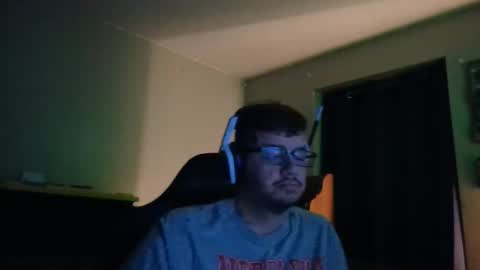 Snapshot of deathbysmiles chatting on October 30, 1:51 am deathbysmiles online show from October 30, 1:51 am